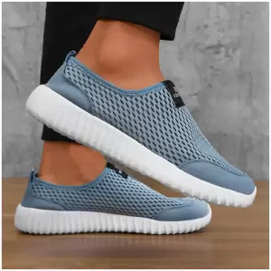 Royal Blue Men's and Women's Slip-On Breathable Mesh Sneakers [Size 6]